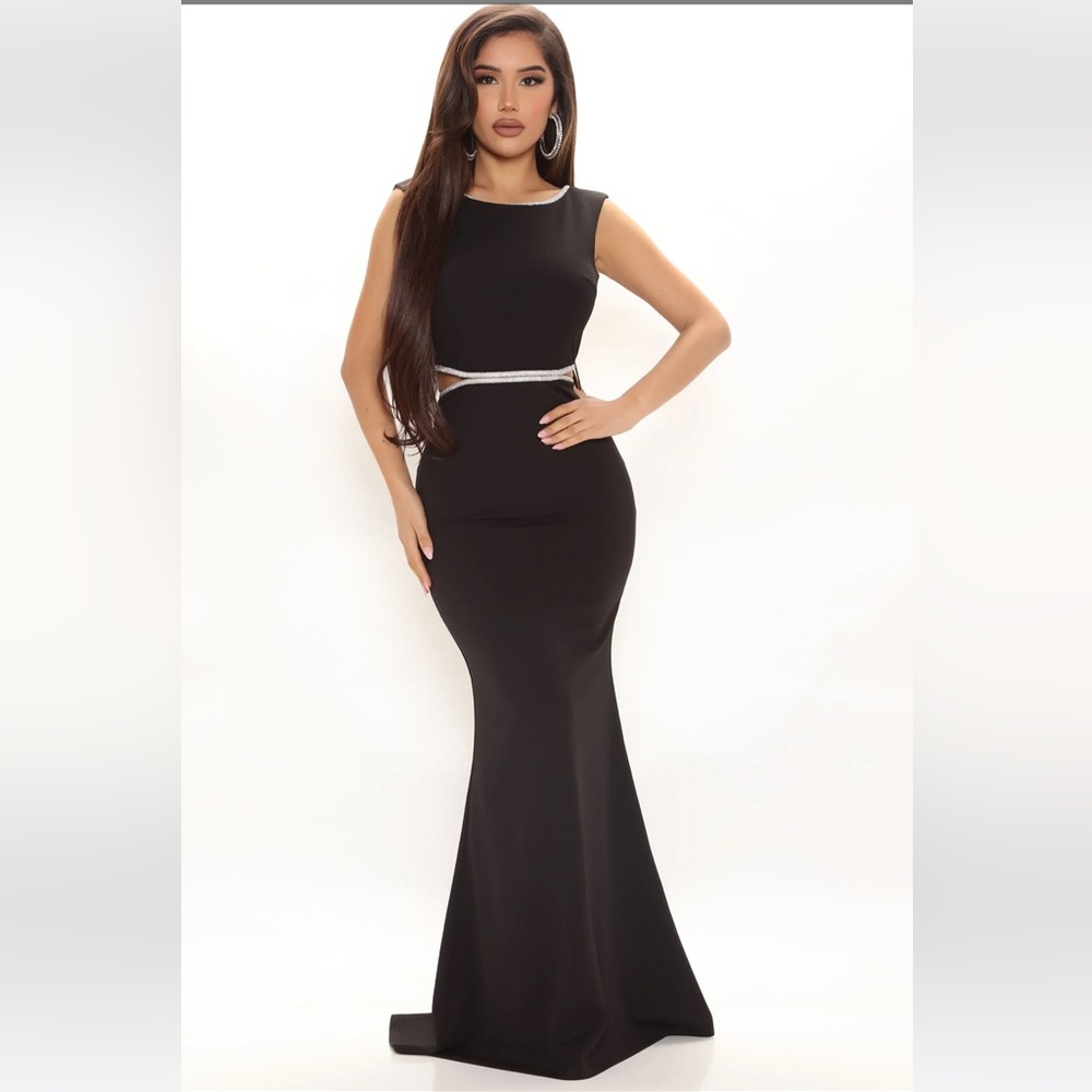 Give me Caviar Maxi dress in black by Fashion Nova
